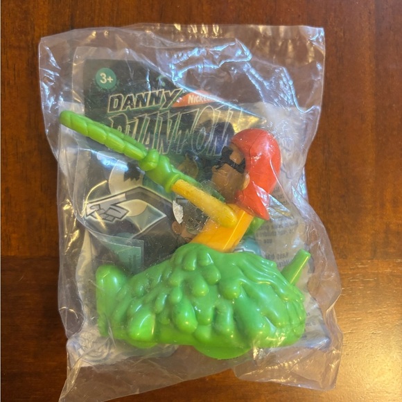 Danny Phantom Green and Red Toy Figure - Picture 1 of 6